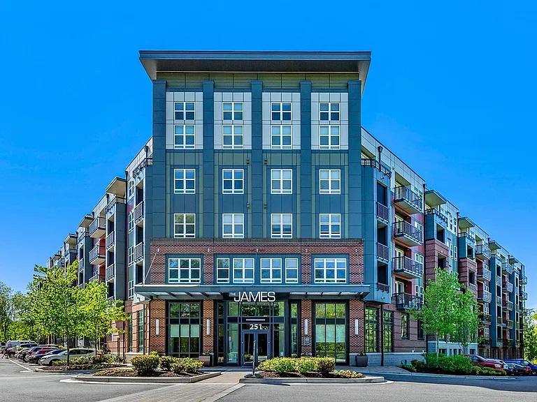 Golden Gate Residences