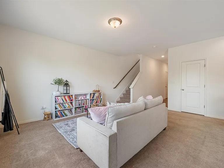 Whispering Pines Lodge